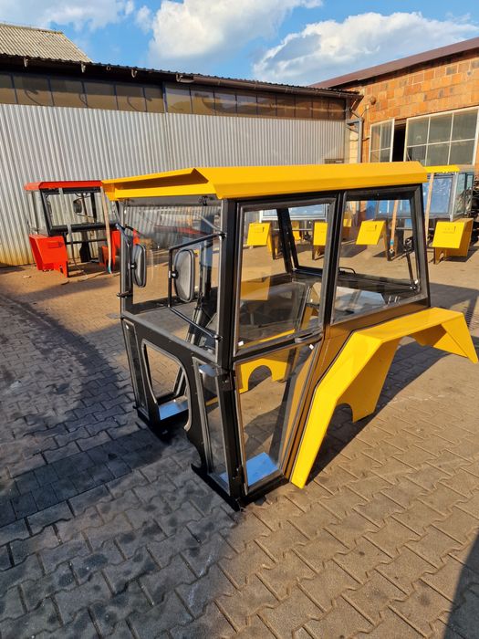 Kabina c360 Kabina ciągnikowa c360 Maska C360 Kabina c330 Nowa kabina