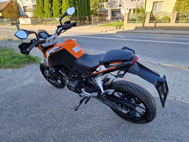 Ktm Duke 125 super stan