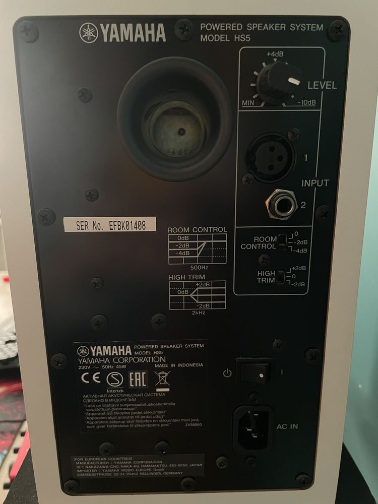Monitory studyjne Yamaha HS5 W