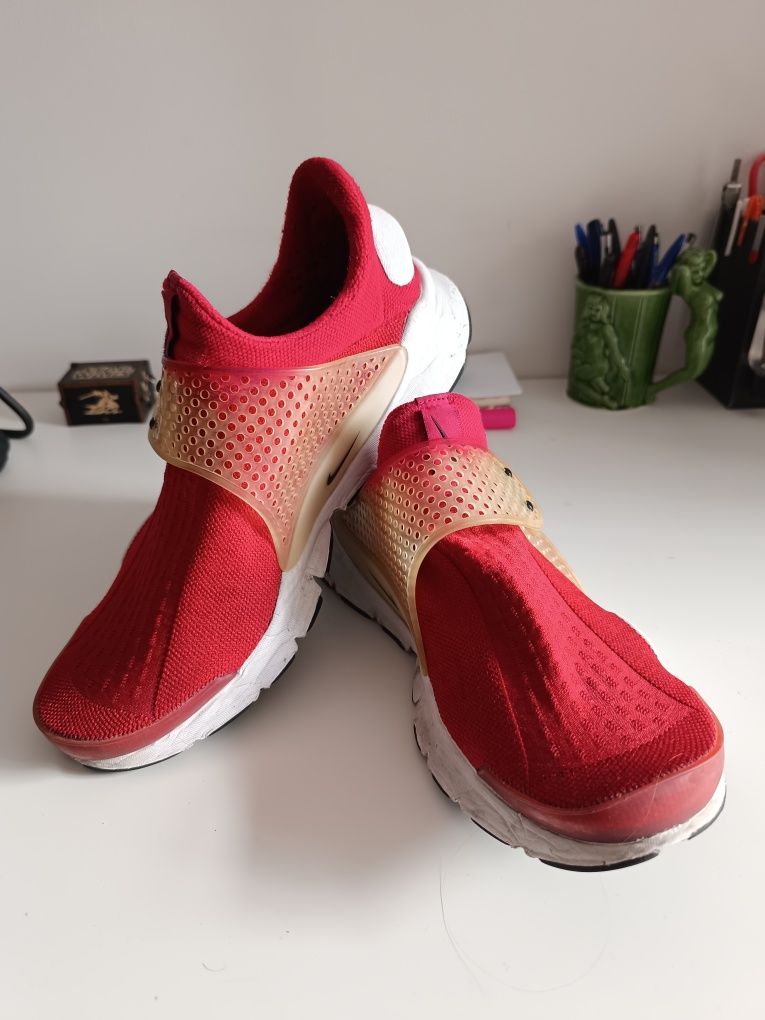 Ténis Nike Sock Dart