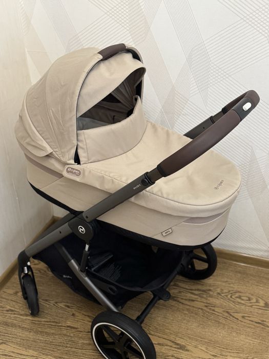 Коляска Cybex balios S Lux 2025 року