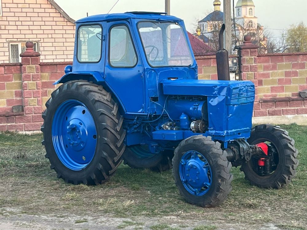 Продам трактор
