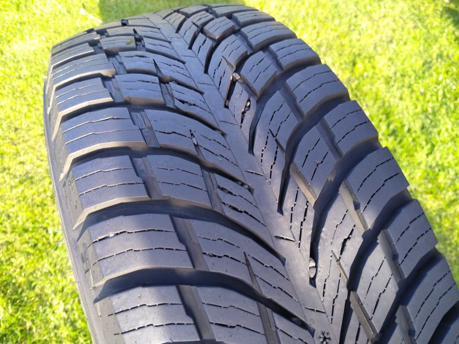 opona 225/55/17C Nokian Seasonproof C 1 sztuka 8mm 2021
