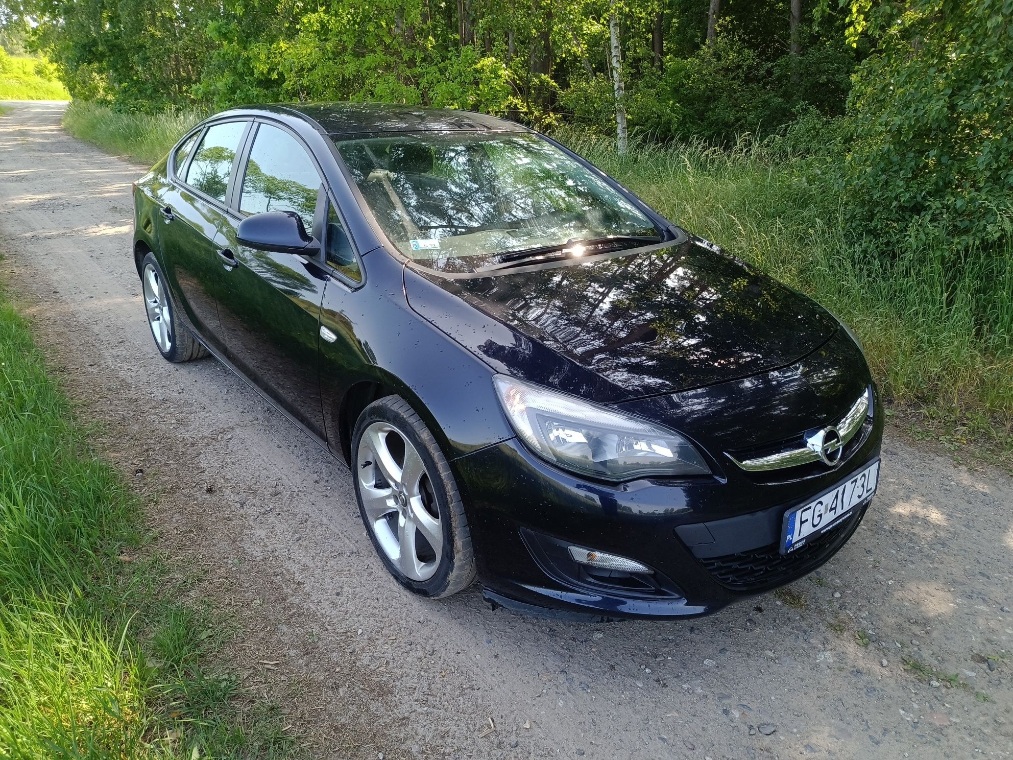 Zamiana Astra J IV 1.6i 116ps LPG felgi 19 OPC Android TESLA 12"