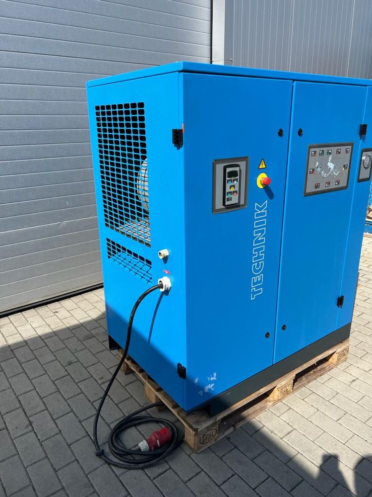 Kompresor śrubowy Atlas Copco GA 15 kw 2,2m3/min