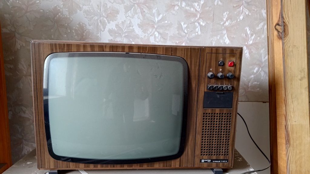 Telewizor UNITRA wzt Cygnus T 401A