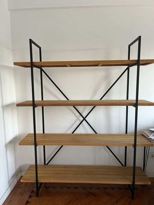 Estante da Area Madeira e Metal preto