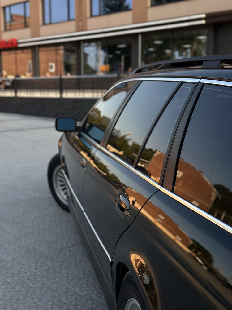 BMW E39 m50b20.
