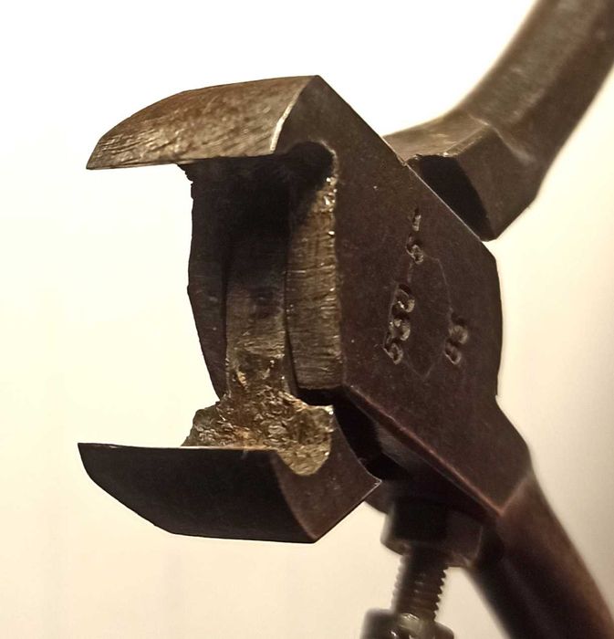 Диагональные кусачки фирмы LINDSTROM-Швеция