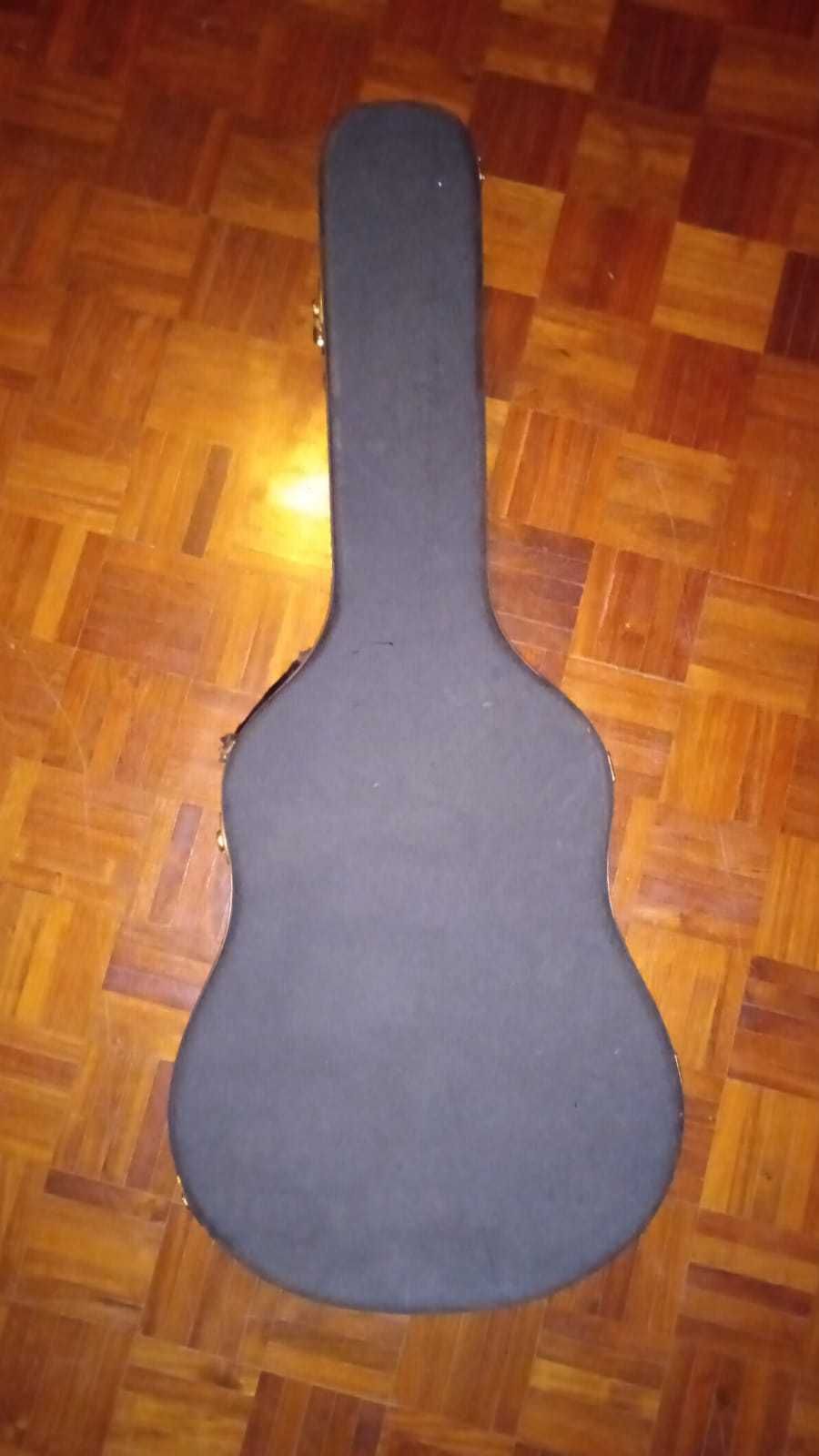 Estojo de guitarra classica CNB