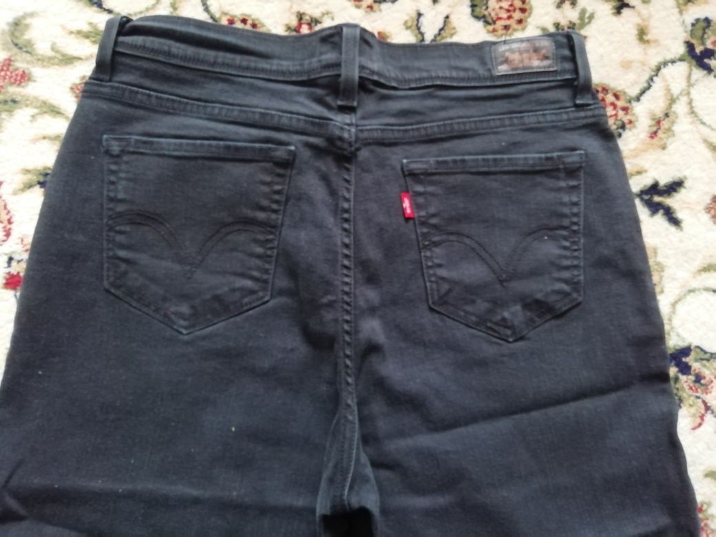 Капри женские Levi's