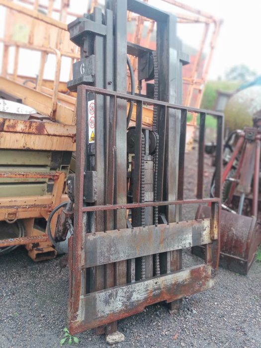 Maszt do widłaka ciągnika tripleks