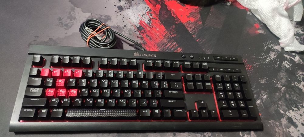 Клавиатура игровая Corsair K68