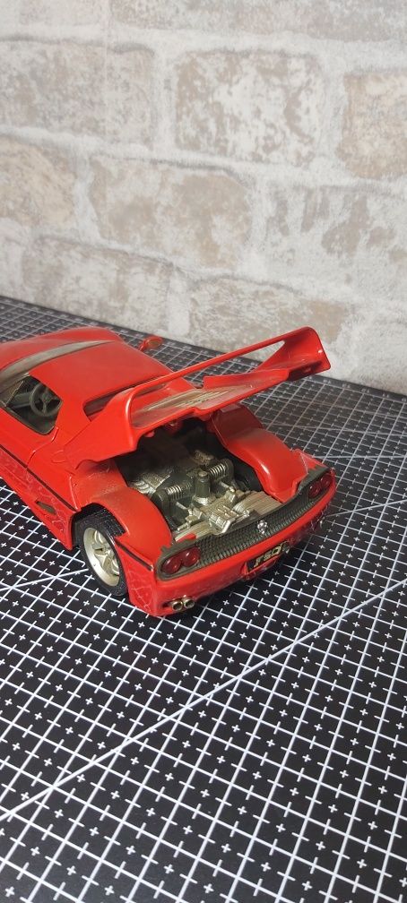 Ferrari f150 maisto 1:24