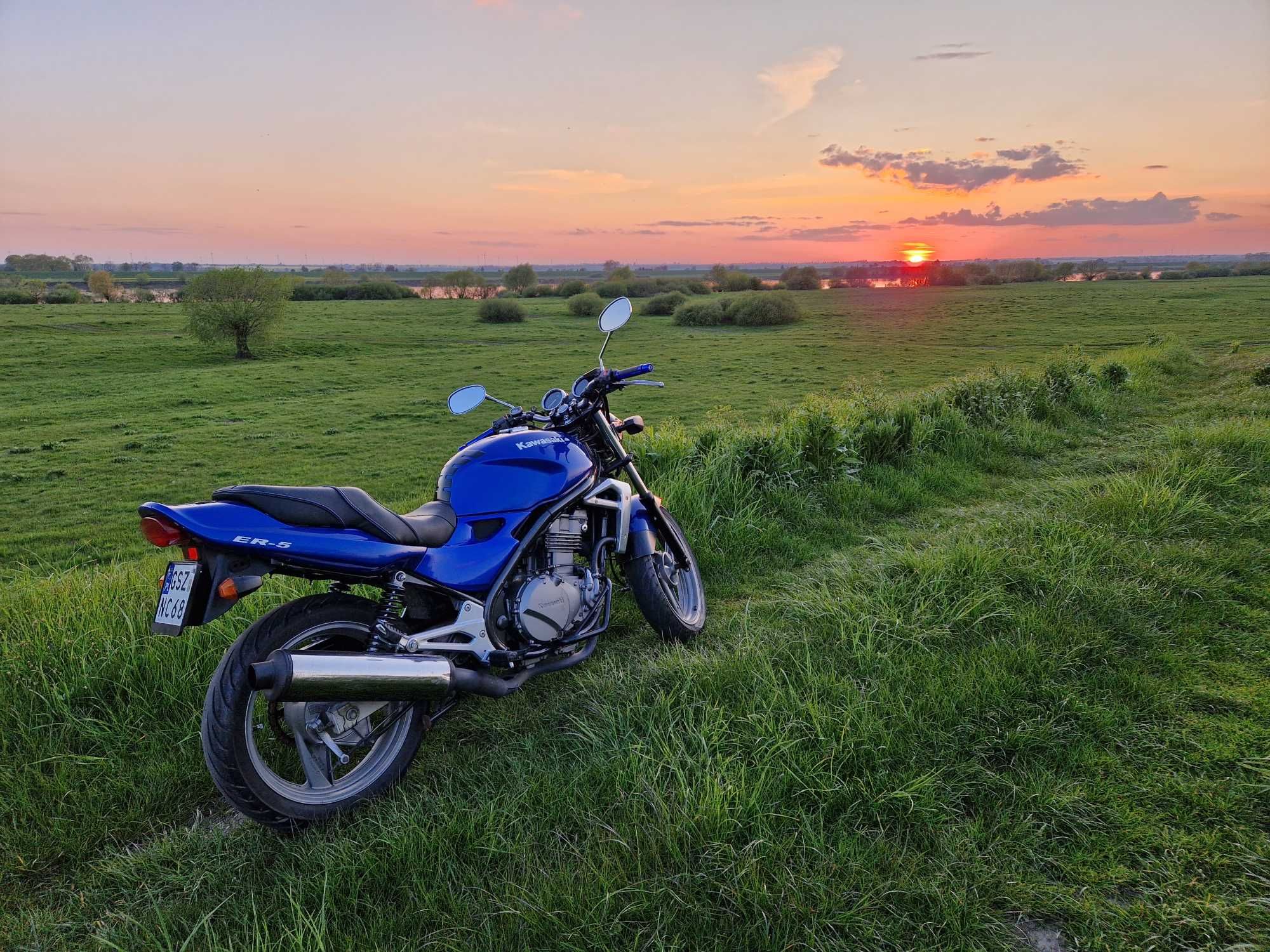 Kawasaki ER5 500 cm3