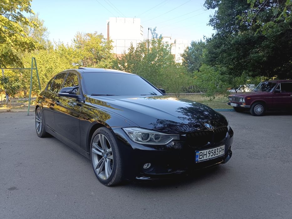 BMW f30 328i хорошая комплектация!!