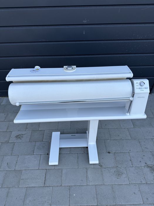 Гладильний каток Miele B995/Пара!