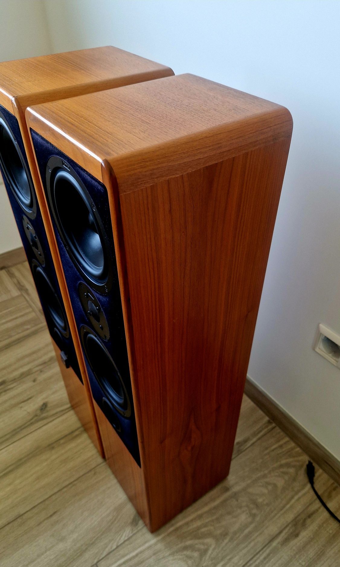 Kolumny Canton Ergo 70DC w bdb stanie