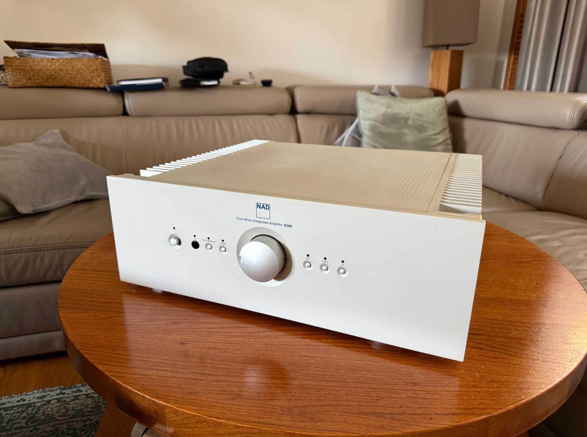 Wzmacniacz zintegrowany NAD S300 dual mono