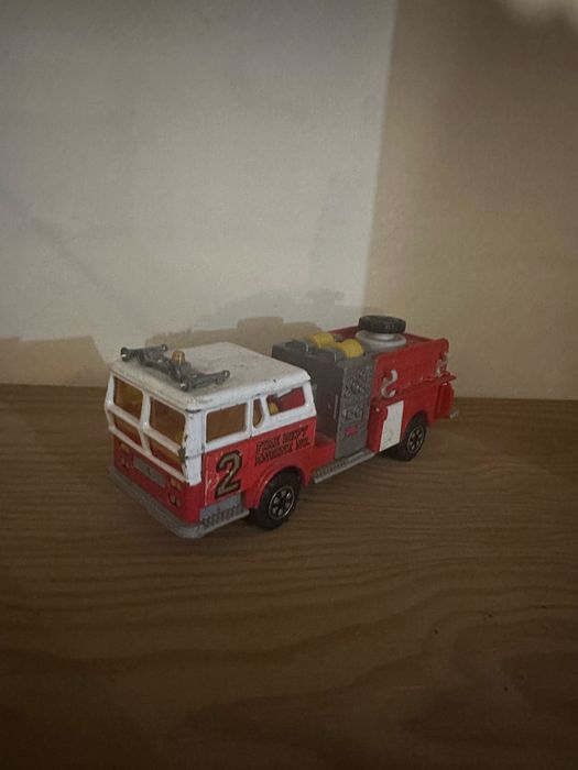 Camião dos bombeiros da majorette