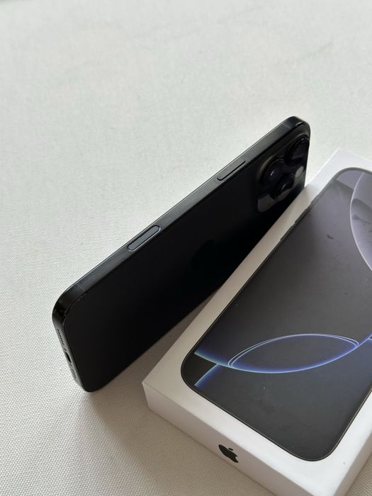 Продам IPhone 16 PRO MAX 256 Neverlock