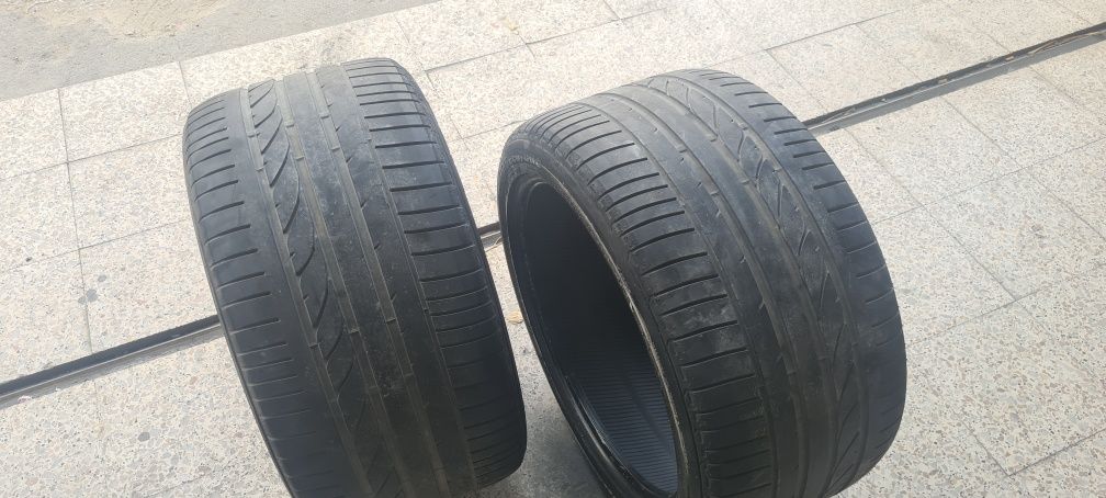 Vendo par de pneus 315 35 r20