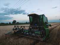 Kombajn John Deere 1065 15 lat w jednych rękach!