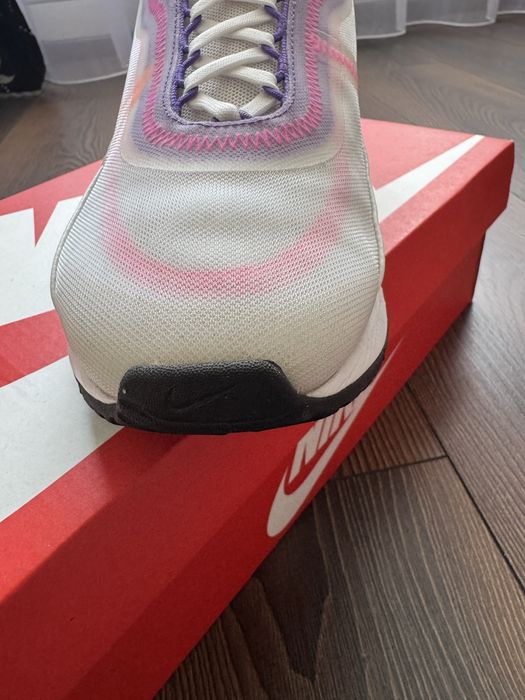 Кросівки NIKE air max 2090