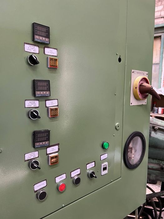 Прес вулканізаційний 600х600, 250т 2 поверхи (Угорщина )Чепель