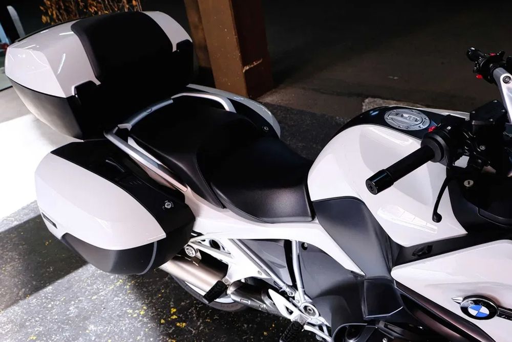 BMW R1250RT + Akrapovic