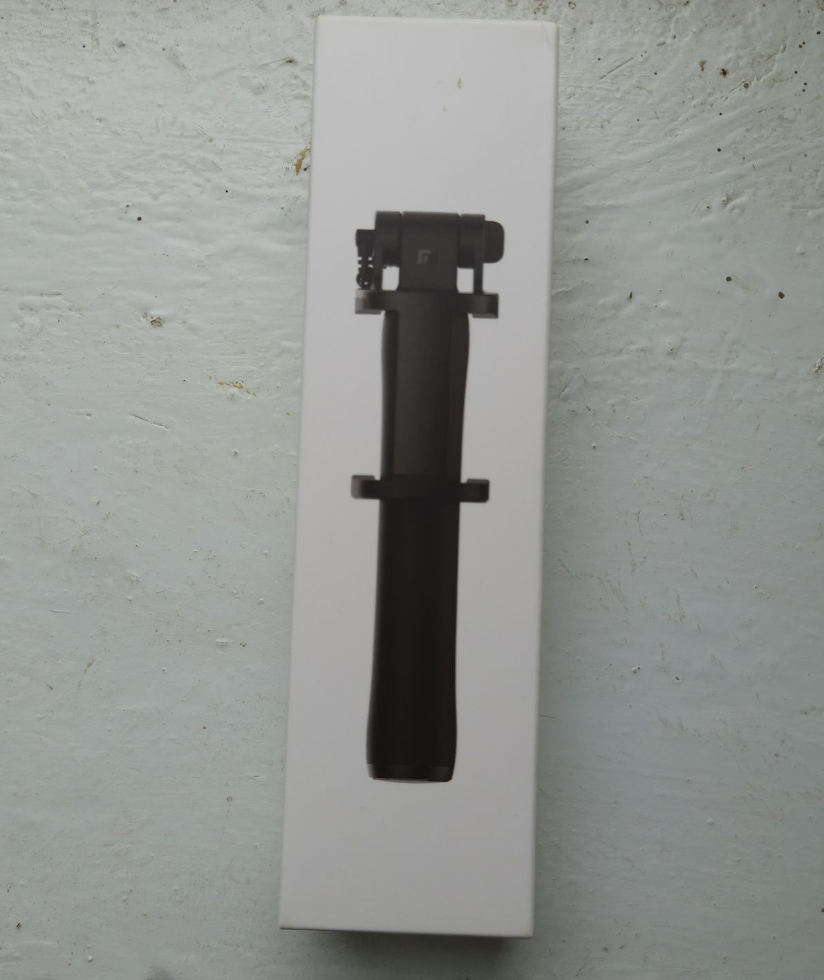 Селфи-монопод Xiaomi Mi Selfie Stick Cable Black (FBA4074CN).