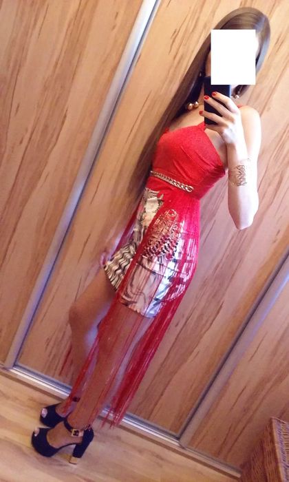 Sukienka czerwona frędzle panterka złoty łańcuszek 34 XS wesele