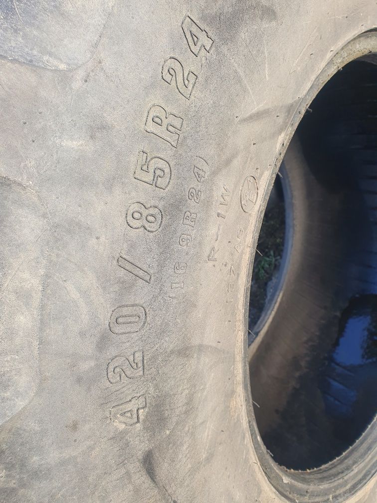 Opona 420/85r24 16.9r24 Firestone