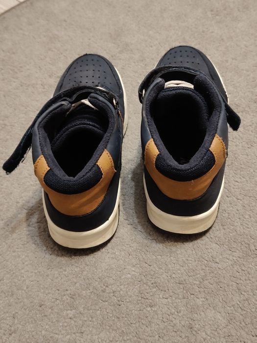 Buty chłopięce jesienne r 33