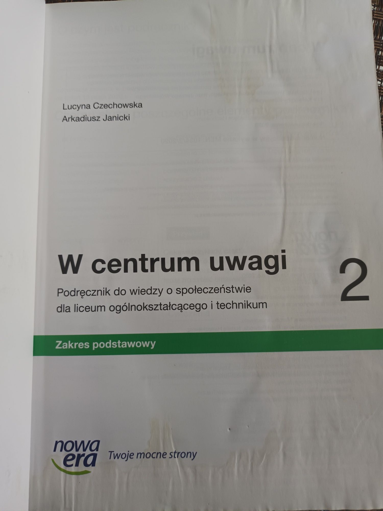 W CENTRUM UWAGI 2 podręcznik do wiedzy o społeczeństwie zakres podstaw