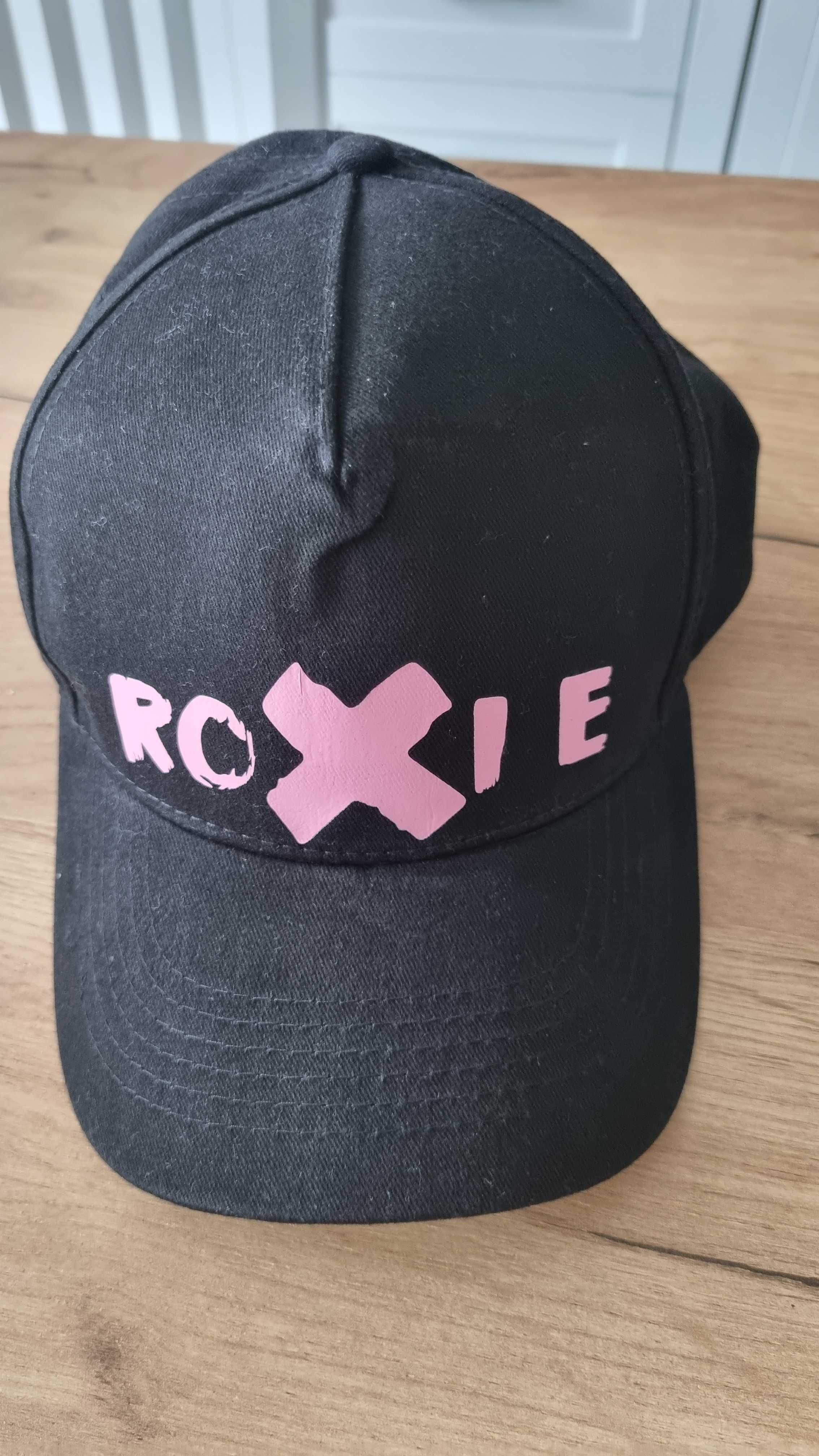 Nowa czapka Roxie