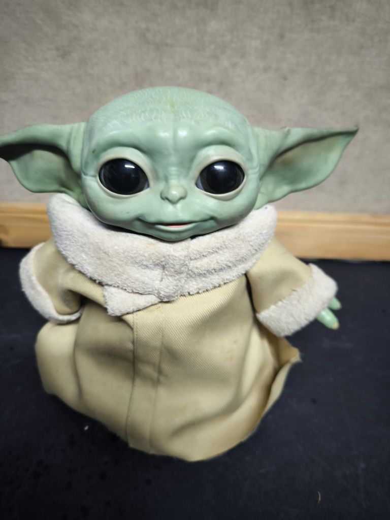 Boneco Star Wars baby YODA
