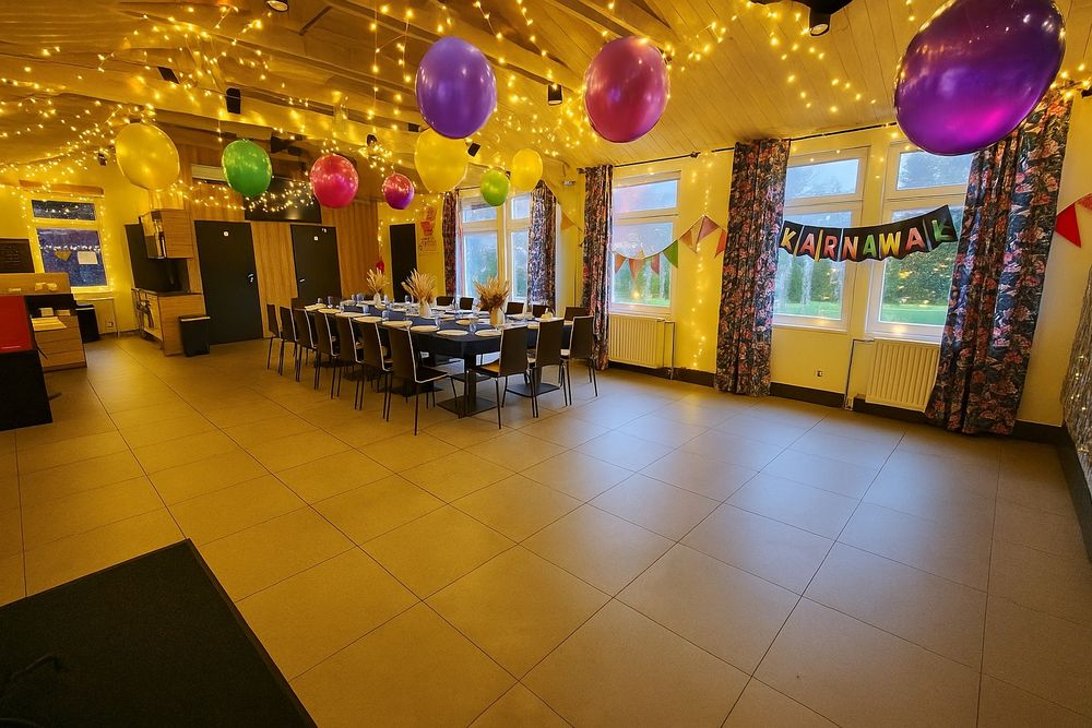 Sala na wynajem, dmuchaniec, Urodziny, chrzciny, komunie,  rocznice. R