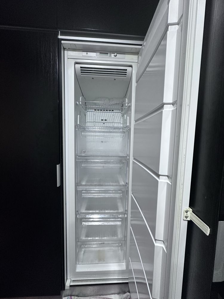 120€ - Frigorifico e Arca Vertical de encastre