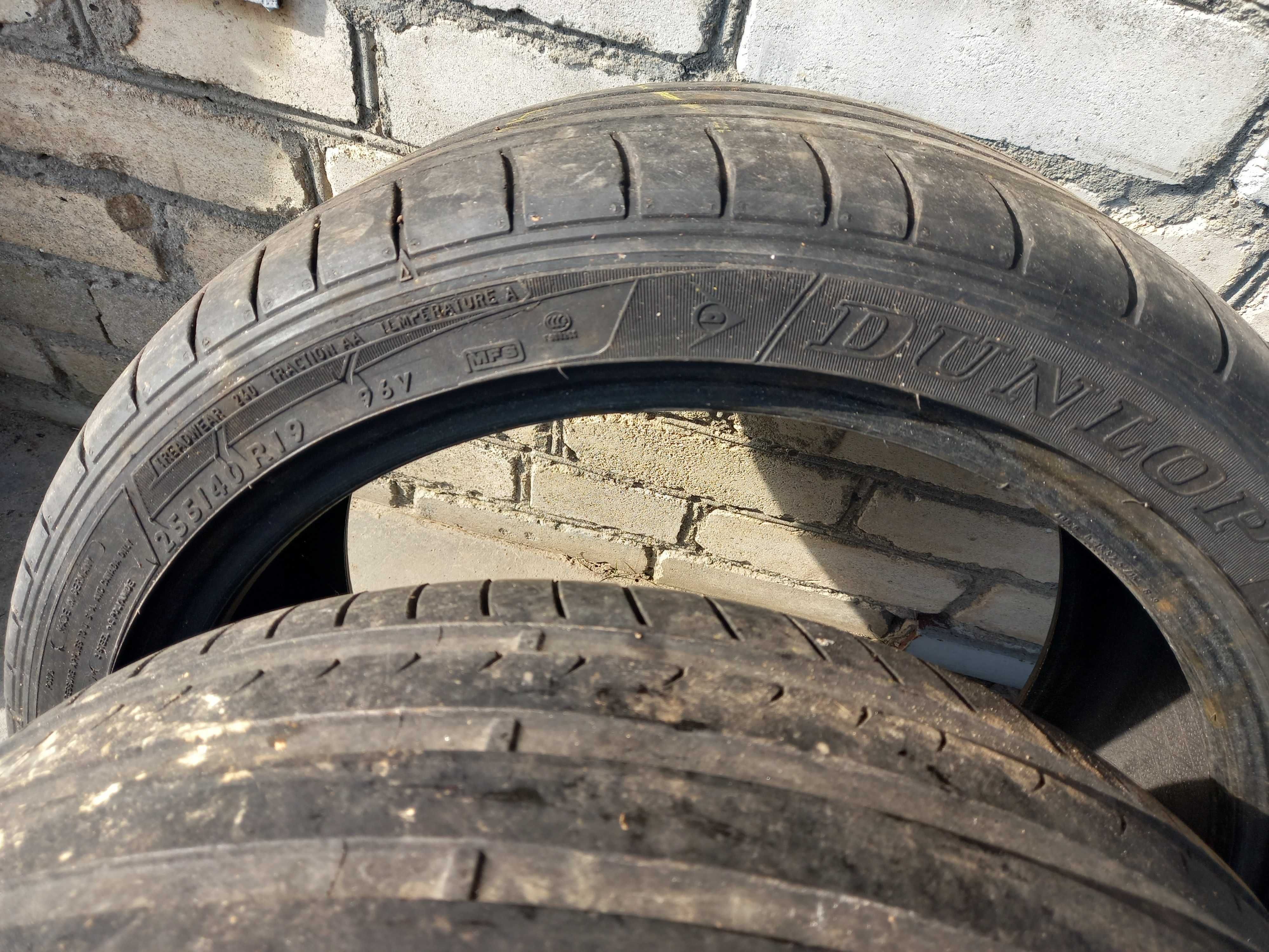 продам літні шини 255/40 R19 Dunlop