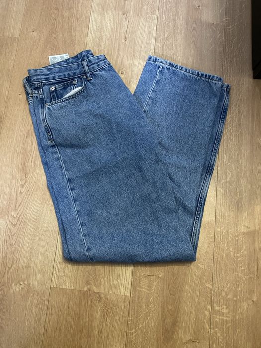 Calças Zara.   ……………