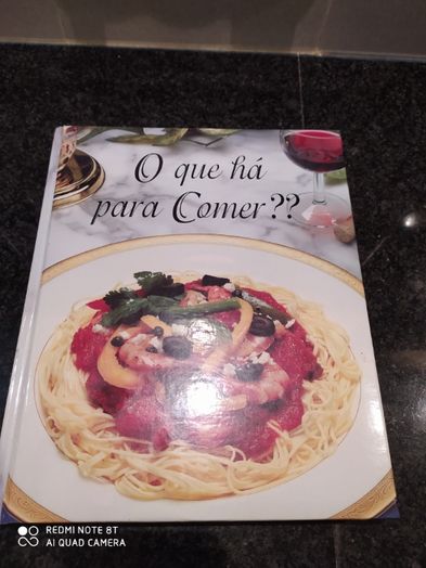 Livro de cozinha "O que à para comer? '