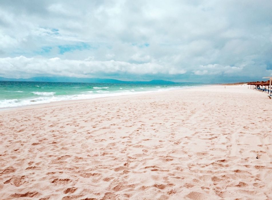 Caminhada na areia em troia todo o ano