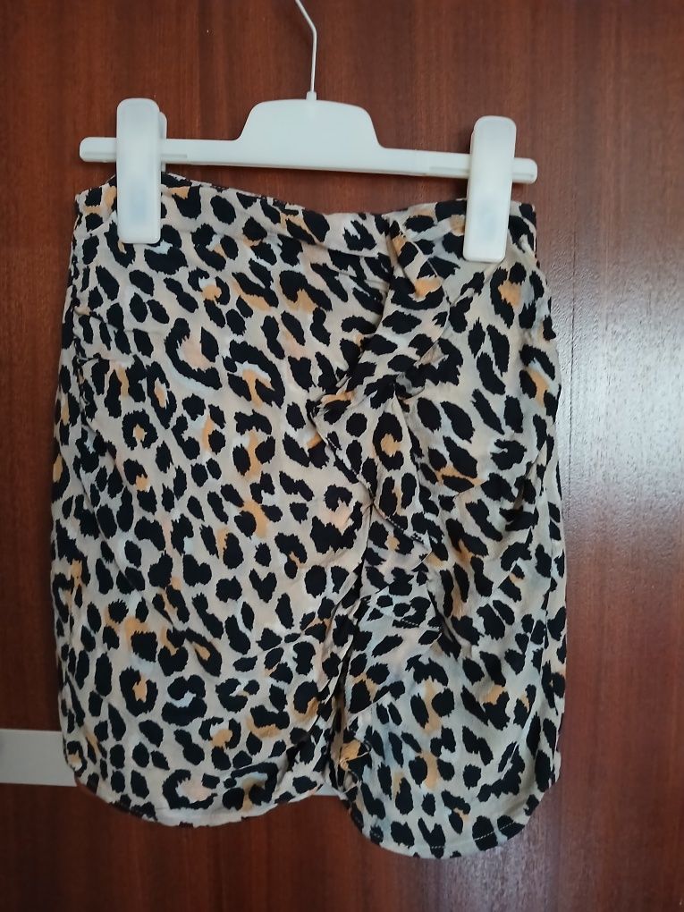 Saia de senhora tam xs marca Berska
