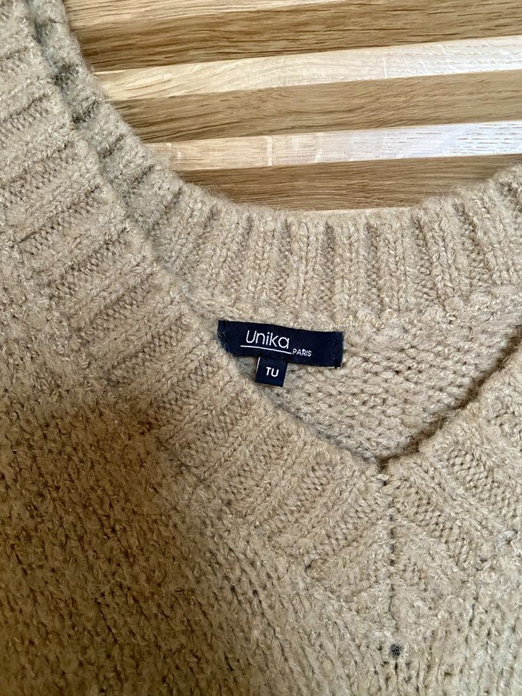 Sweter damski typu oversize Unika Paris