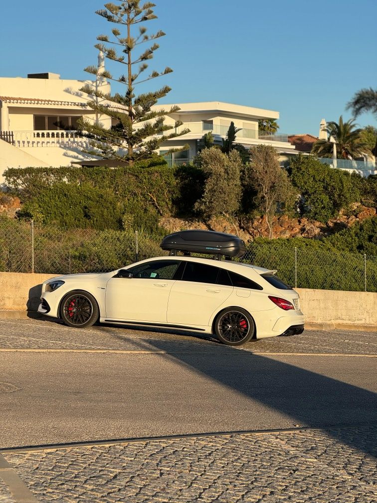 Mercedes CLA45 AMG Shooting Break