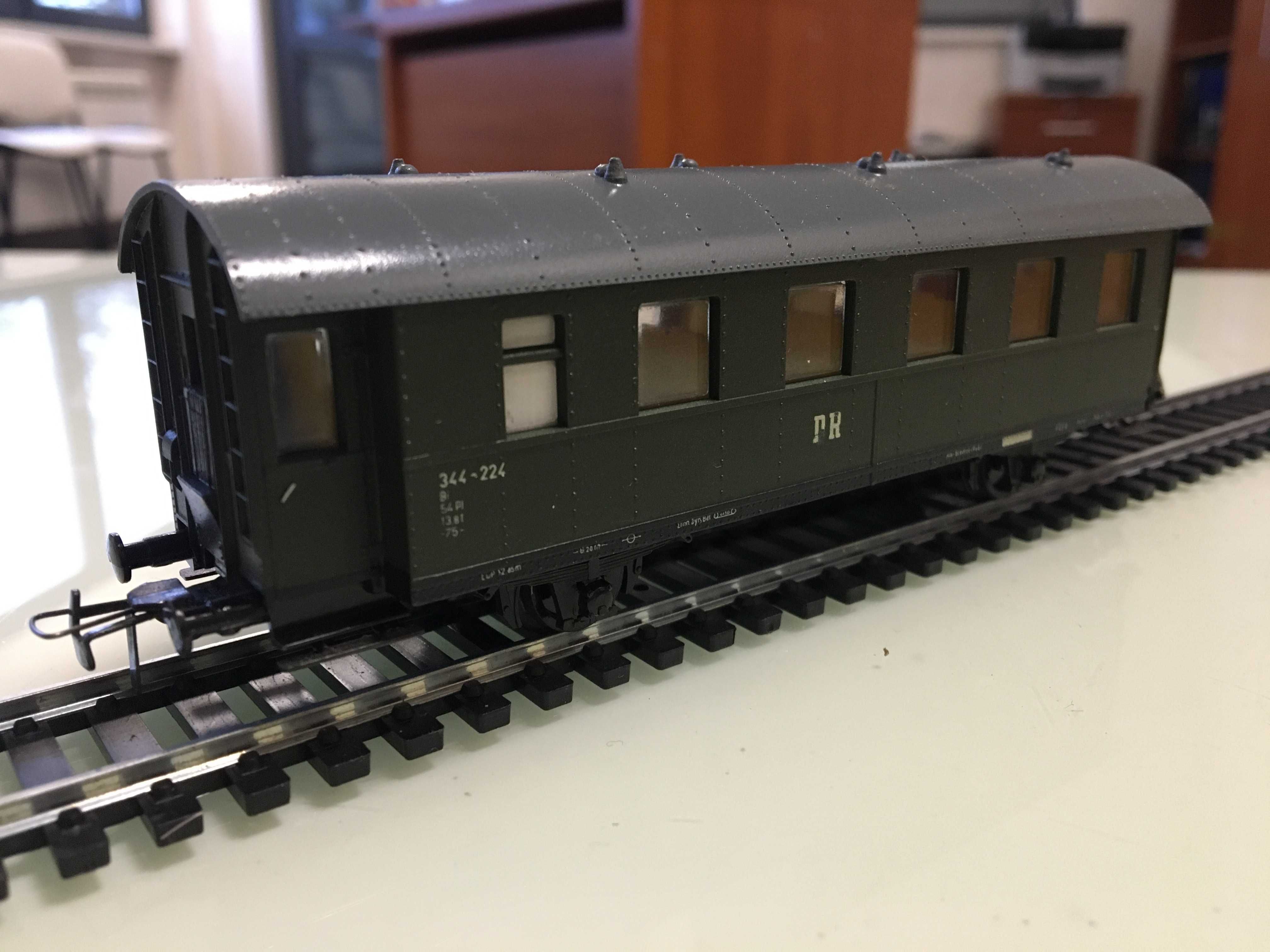 Wagon Piko H0 1/87 kolekcjonerski kolejka makieta 5/6517/010