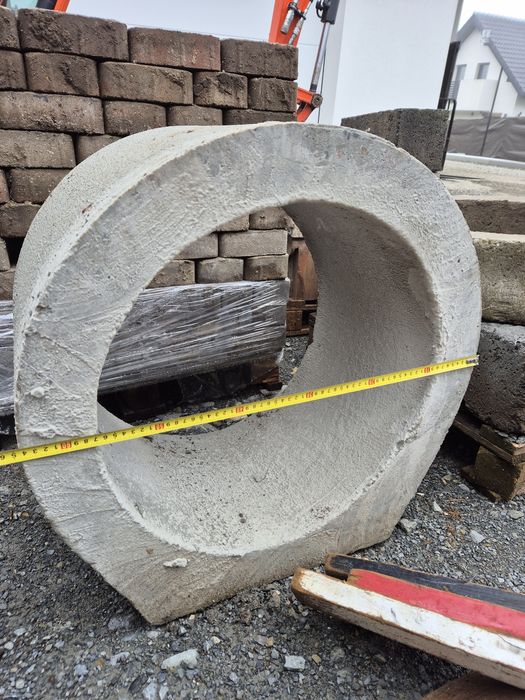 Krąg betonowy fi 500/600