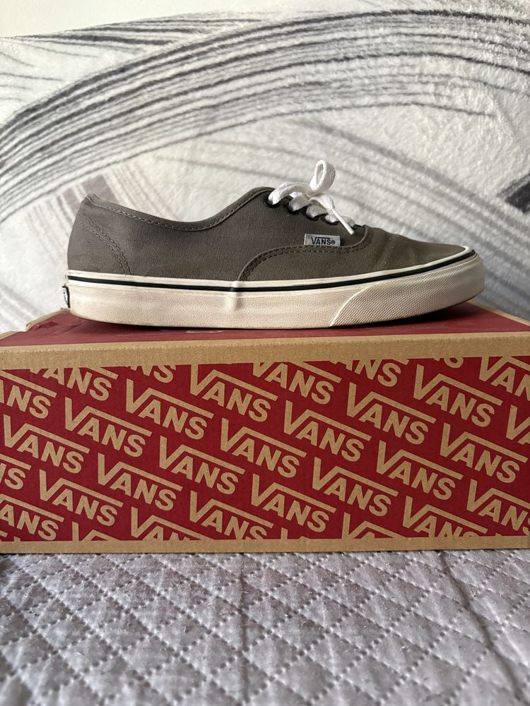 Vans authentic cinzento (tamanho 40)