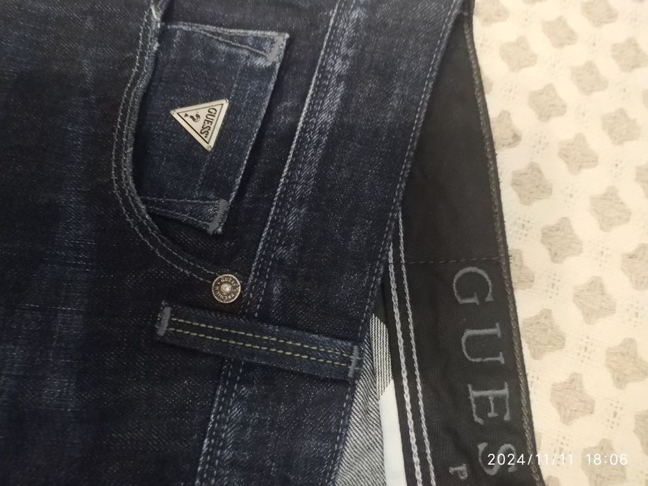 Продам новые джинсы фирмы Guess